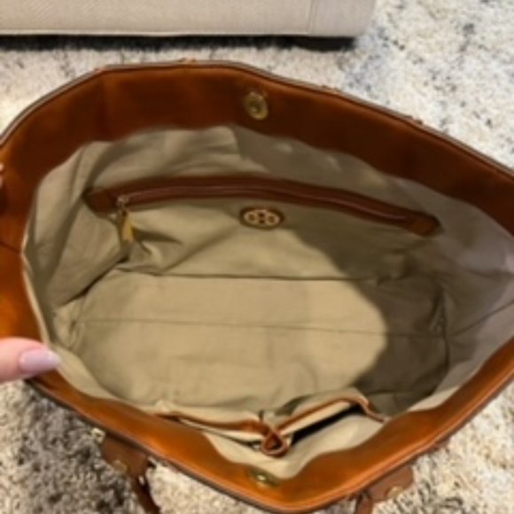 Tory Burch Brown Patent Leather tote - Picture 3 of 6
